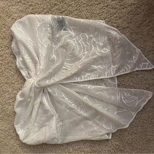 Elegant White Lace Scarf